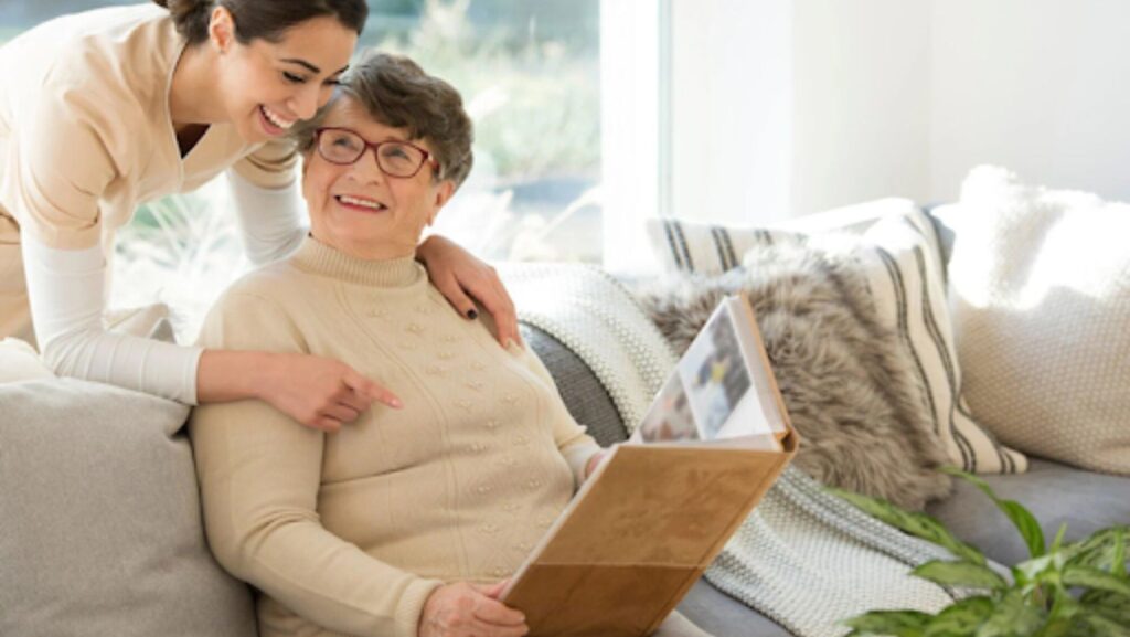 Tips for Transitioning a Loved One to Assisted Living and Memory Care